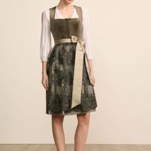 Alternative view of Dirndl Silja (60cm)