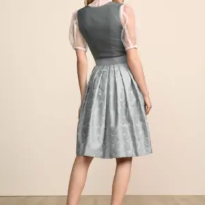 Dirndl Katelyn (60cm) – Bild 3
