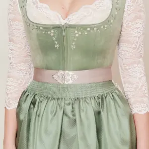 Alternative view of Dirndl Neelia (50cm)