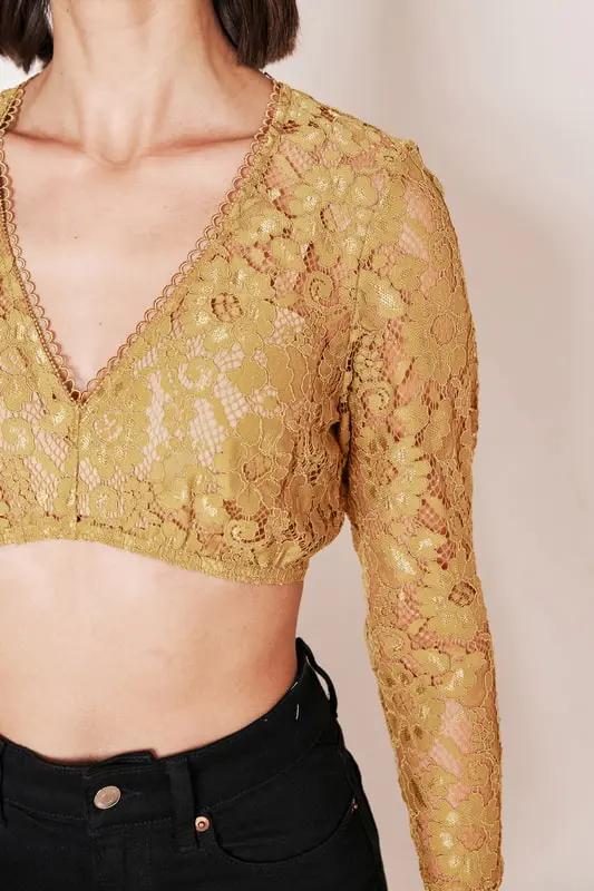 Dirndlbluse Adelaida – Bild 3