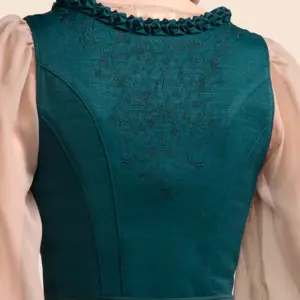 Dirndl Elvina (70cm) – Bild 3