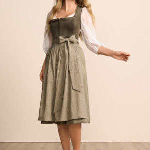 Alternative view of Dirndl Lindsay (70cm)