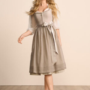 Alternative view of Dirndl Leniya (70cm)