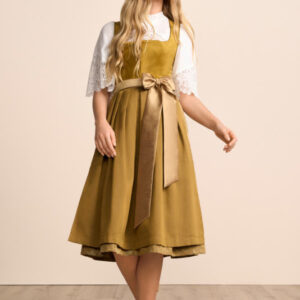 Alternative view of Dirndl Myrcella (70cm)