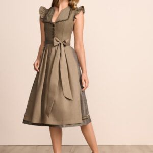 Alternative view of Dirndl Adena (70cm)
