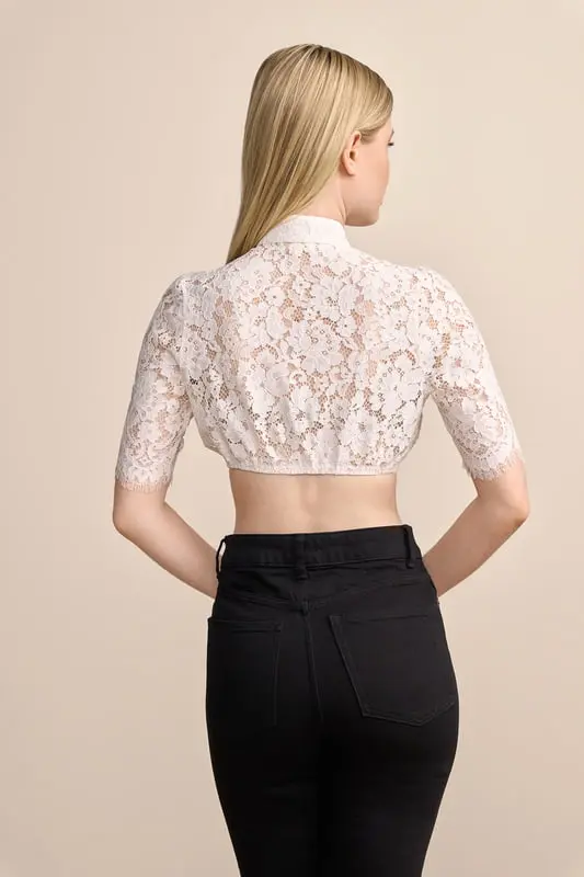 Dirndlbluse Sharona – Bild 2