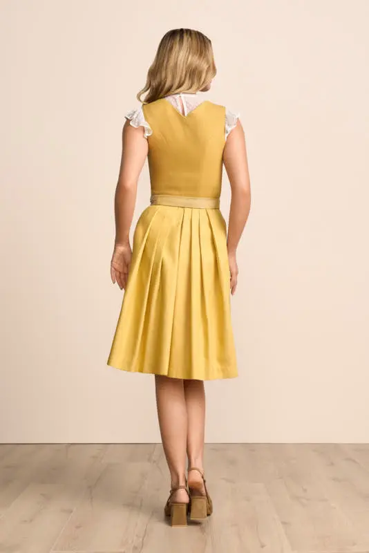 Dirndl Vynella (60cm) – Bild 3