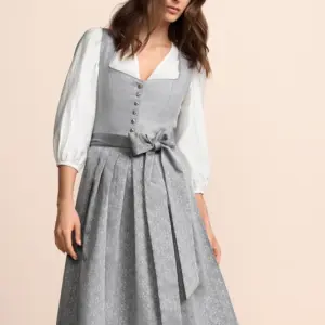 Dirndl Sylphira (70cm)