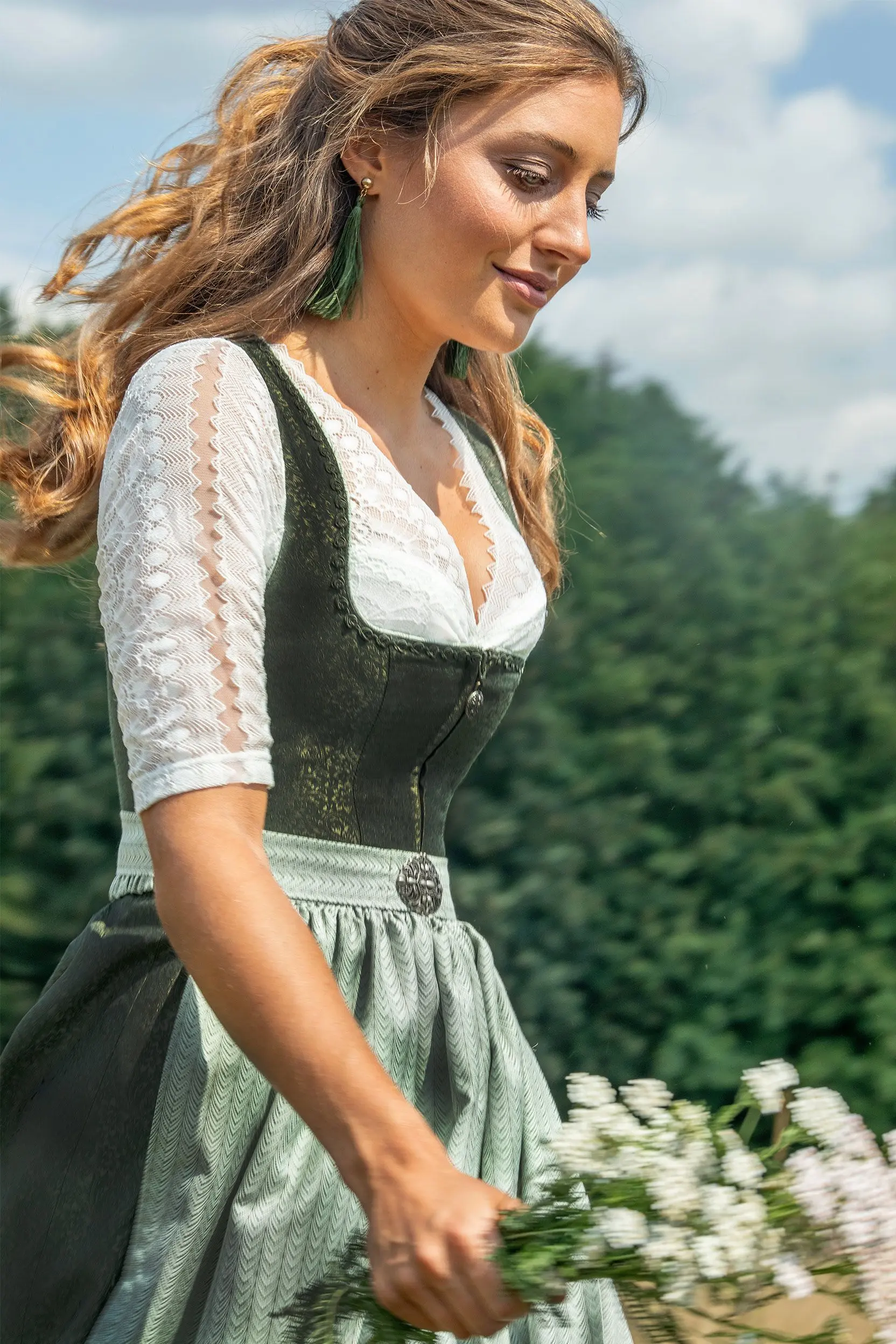 Dirndl SEßLACH (65 cm) oliv pistazie ~ 48 ~ oliv