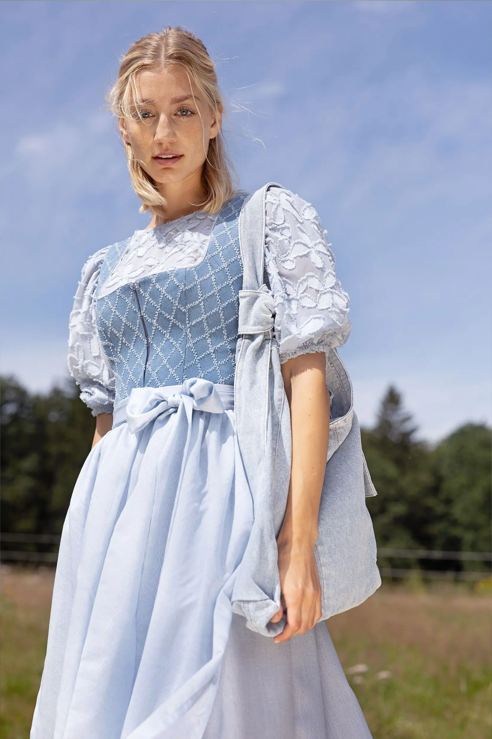 Dirndl NEBELBERG (70 cm) ~ 34 ~ blau