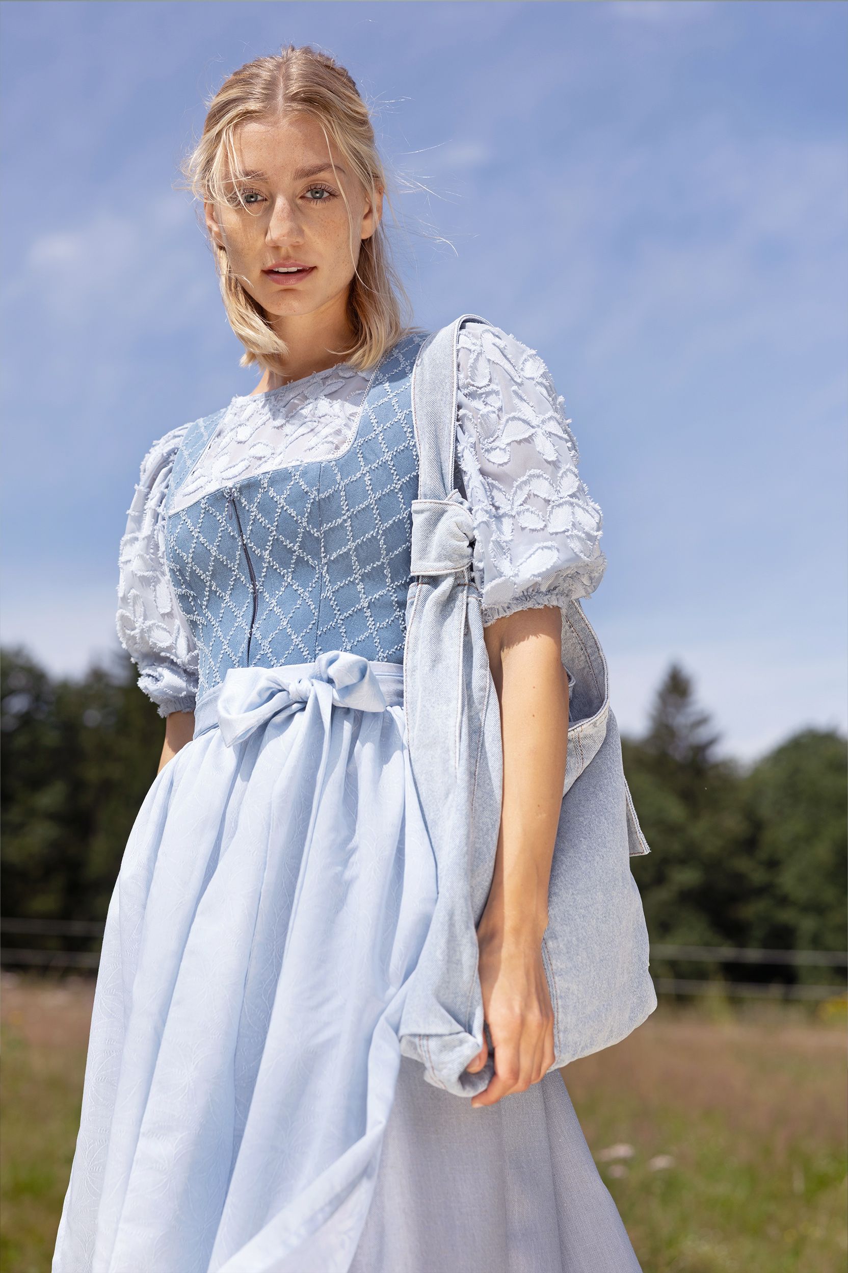 Dirndl NEBELBERG (70 cm) ~ blau ~ 32
