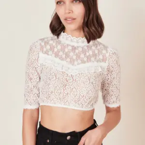 Dirndlbluse Ladina – Bild 4