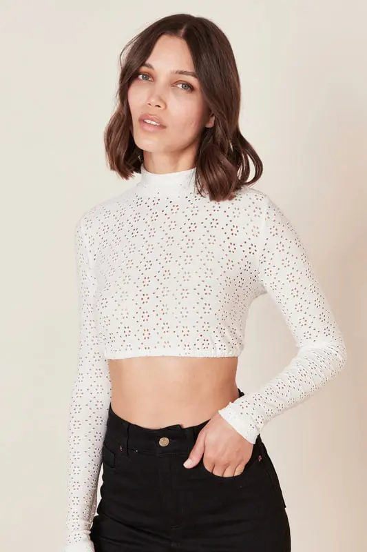 Dirndlbluse Jula – Bild 3