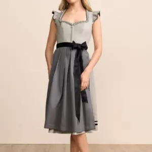 Alternative view of Dirndl Lindsey (70cm)