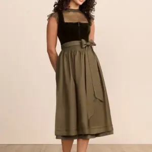 Alternative view of Dirndl Zephyrae (80cm)