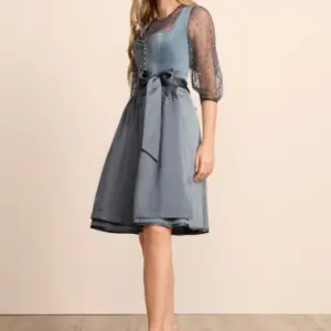 Alternative view of Dirndl Hannelin (60cm)