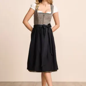 Alternative view of Dirndl Velinae (70cm)