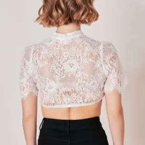 Dirndlbluse Teona – Bild 4