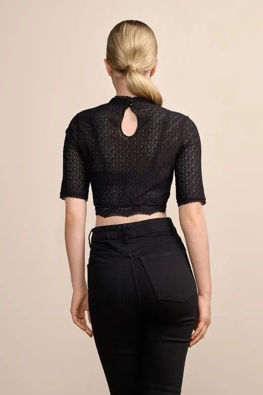 Dirndlbluse Danica – Bild 2