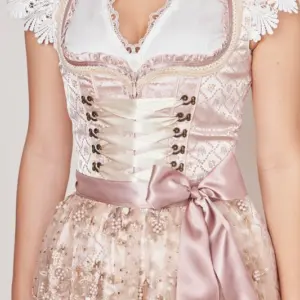 Alternative view of Dirndl Rosalia (60cm)