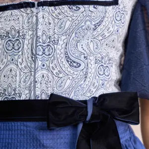 Alternative view of Dirndl Callista (70cm)