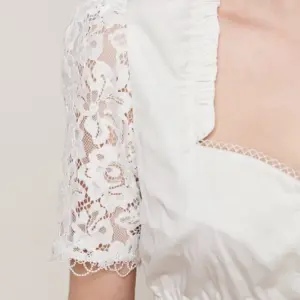 Dirndlbluse Ebba – Bild 3