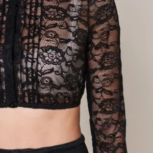 Dirndlbluse Margareta – Bild 3
