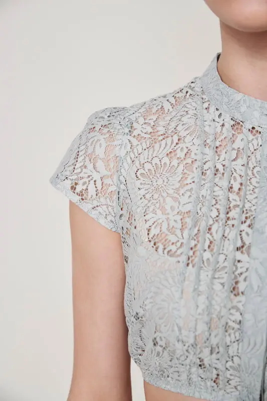 Dirndlbluse Fabiola – Bild 3
