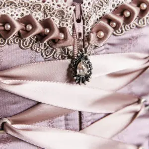 Dirndl Catharine (70cm) – Bild 4