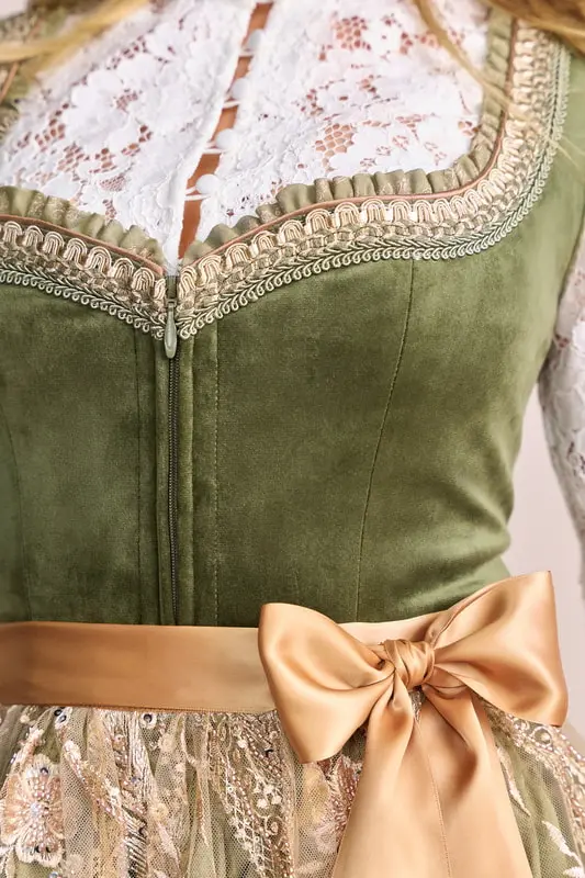 Dirndl Vesa (70cm) – Bild 2