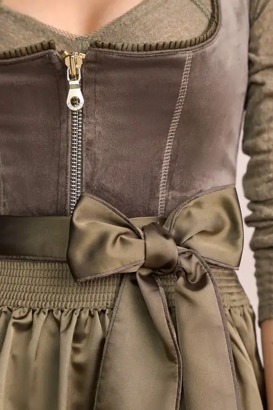 Dirndl Ester (60cm) – Bild 2